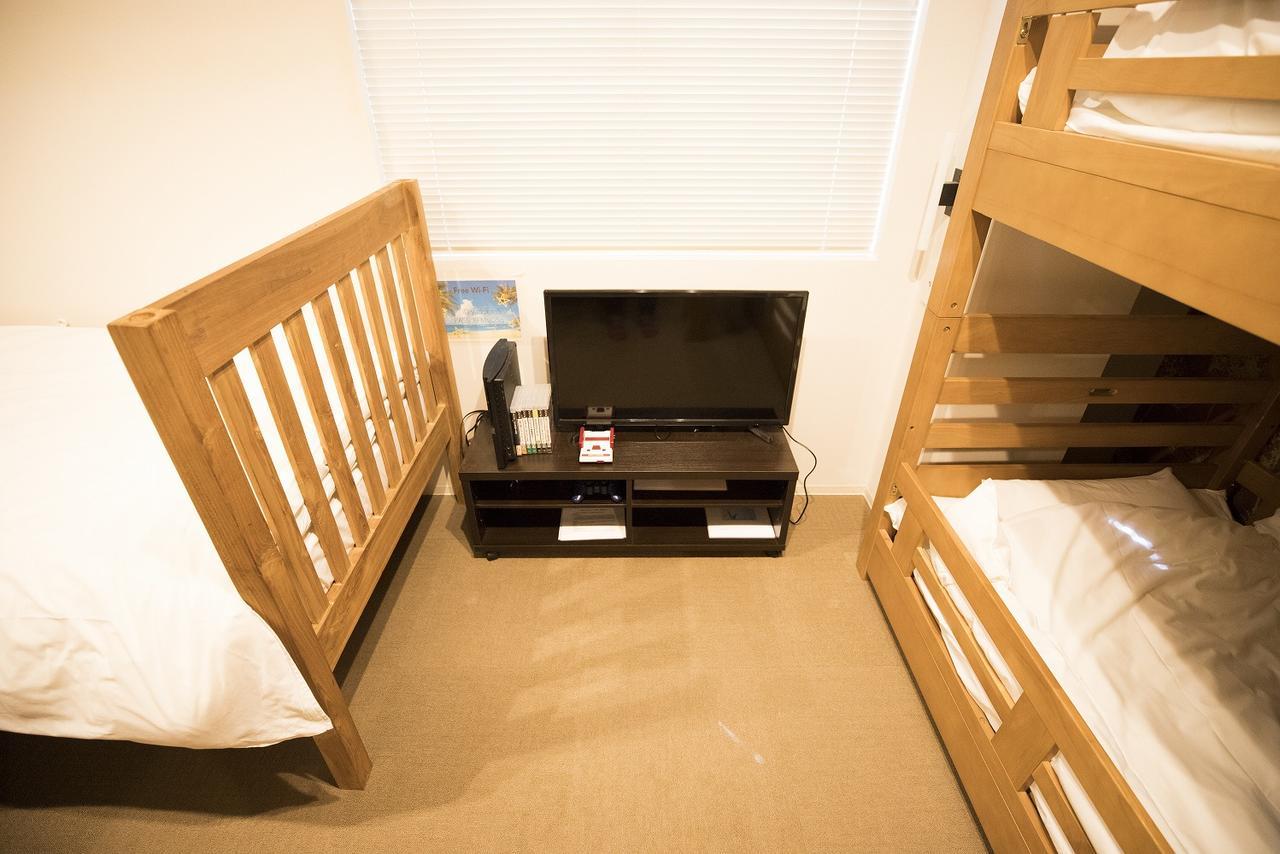 Yadokari Namba Hostel Осака Екстер'єр фото