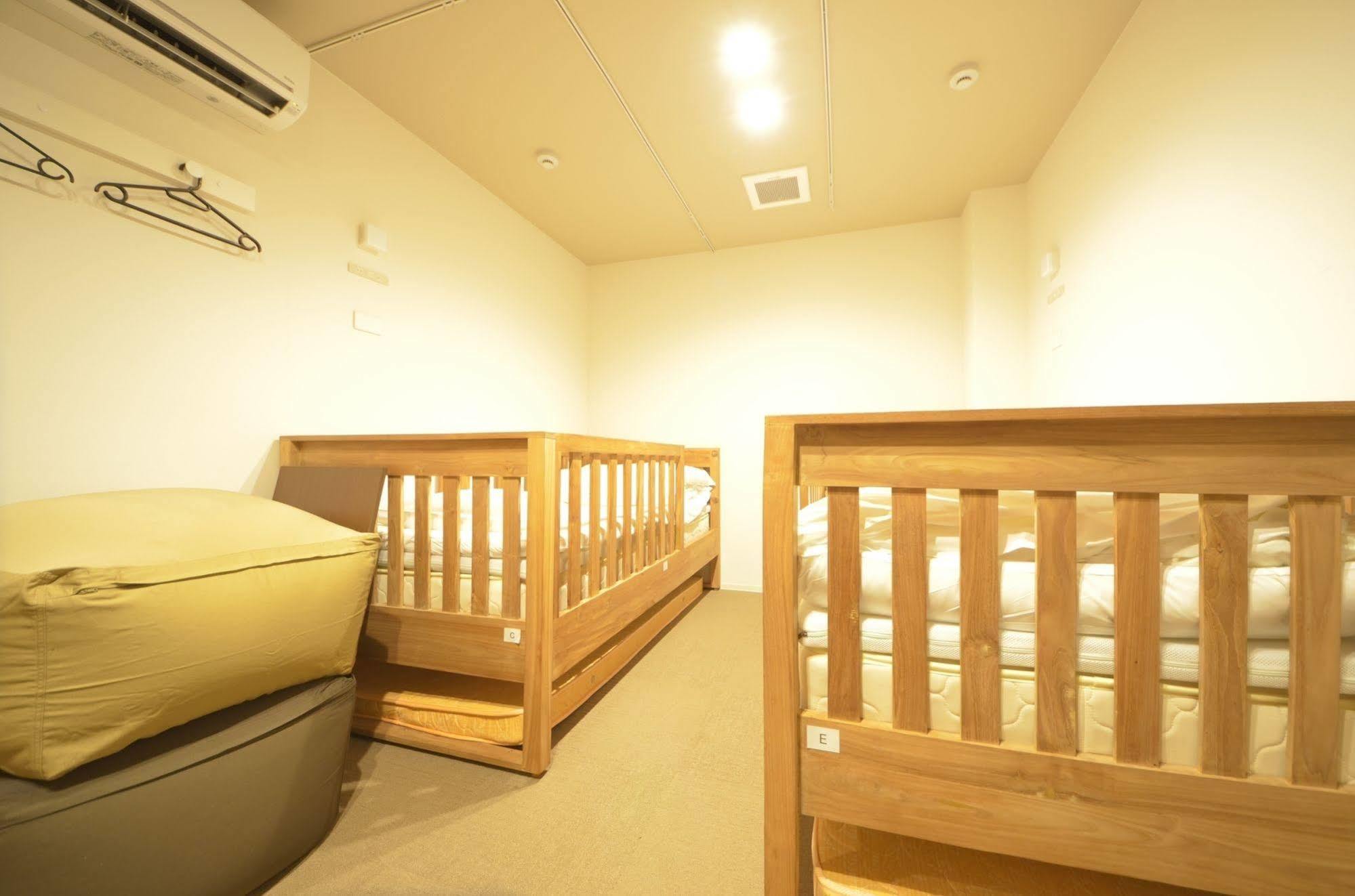Yadokari Namba Hostel Осака Екстер'єр фото